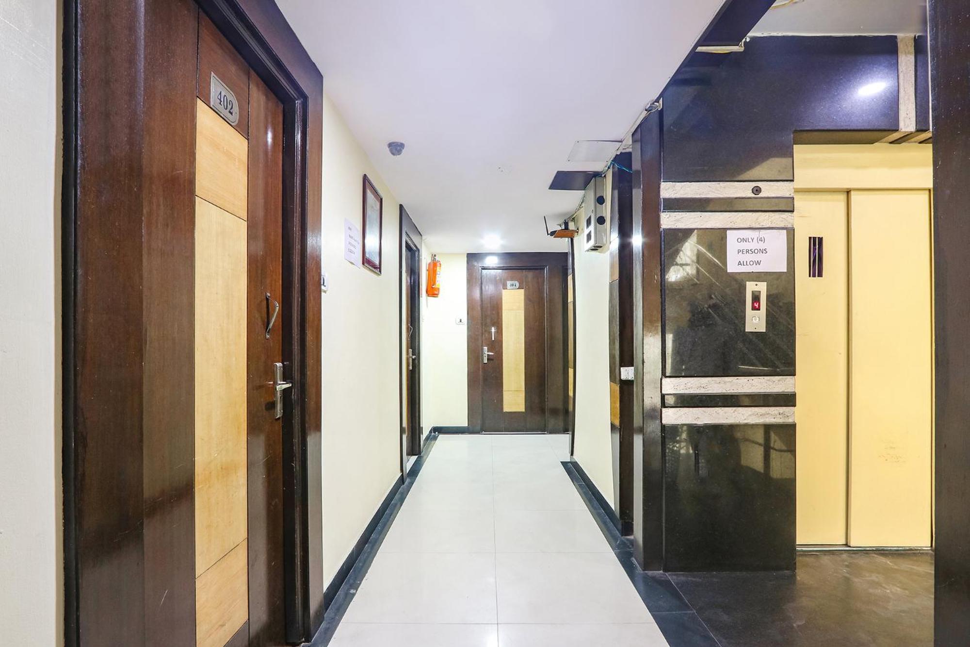 Fabhotel Royal Residency II - Nr Lakdikapul Metro Station Хайдарабад Экстерьер фото